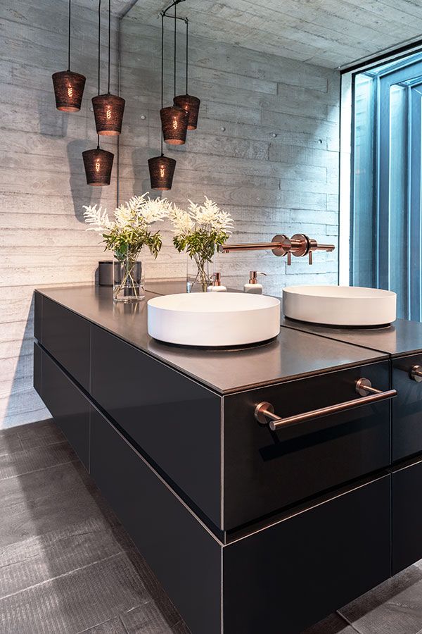 混凝土+石材+玻璃，打造新时代“奢华”别墅，比金碧辉煌更舒适