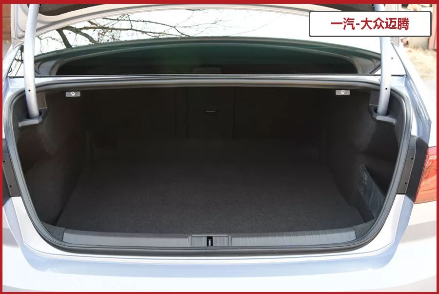 2款20万级热门合资中型车对比，新款大众迈腾对比丰田亚洲龙！