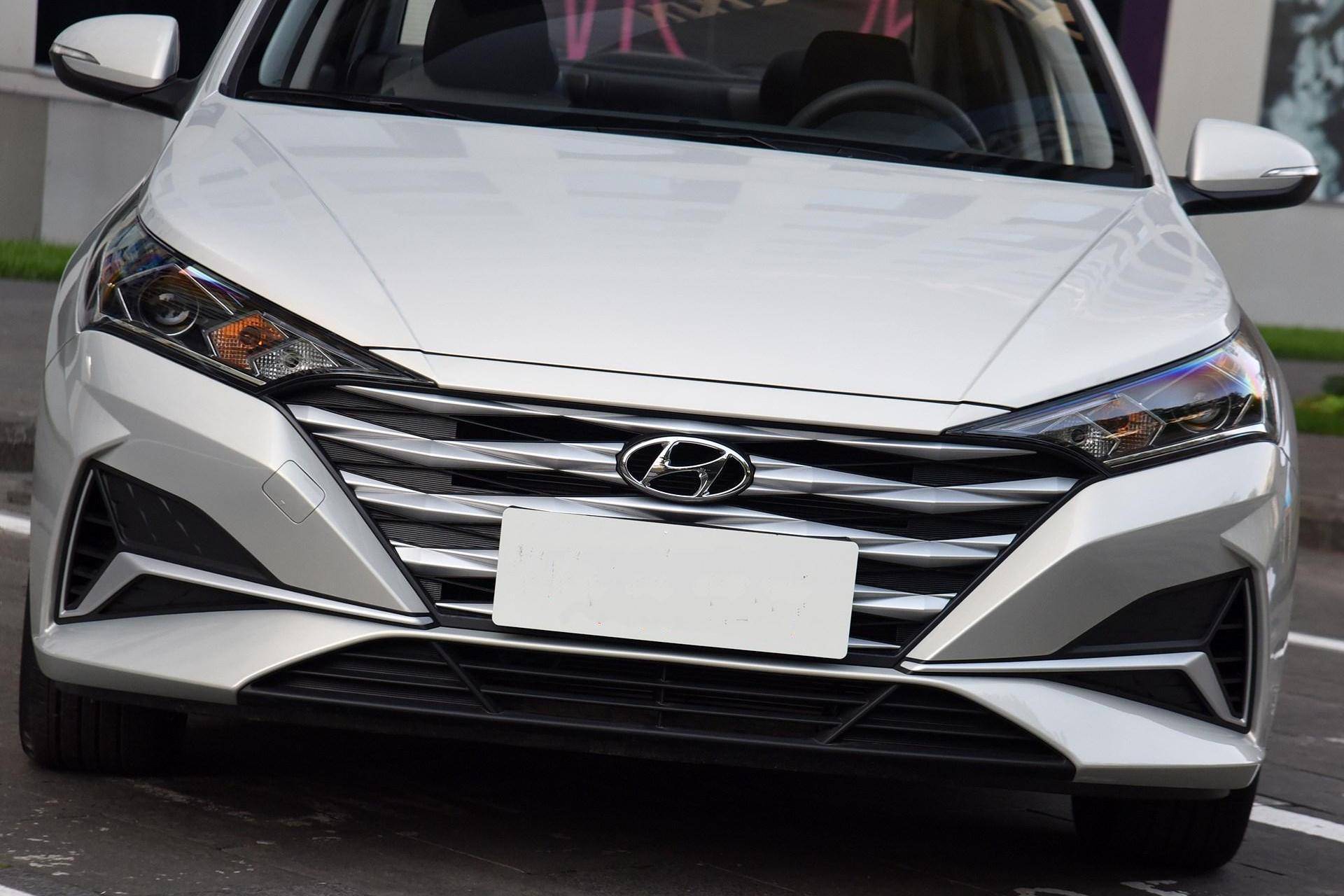 北京现代要接班赛欧?10万内搞定顶配,6l油耗威胁锋范,威驰-新浪汽车