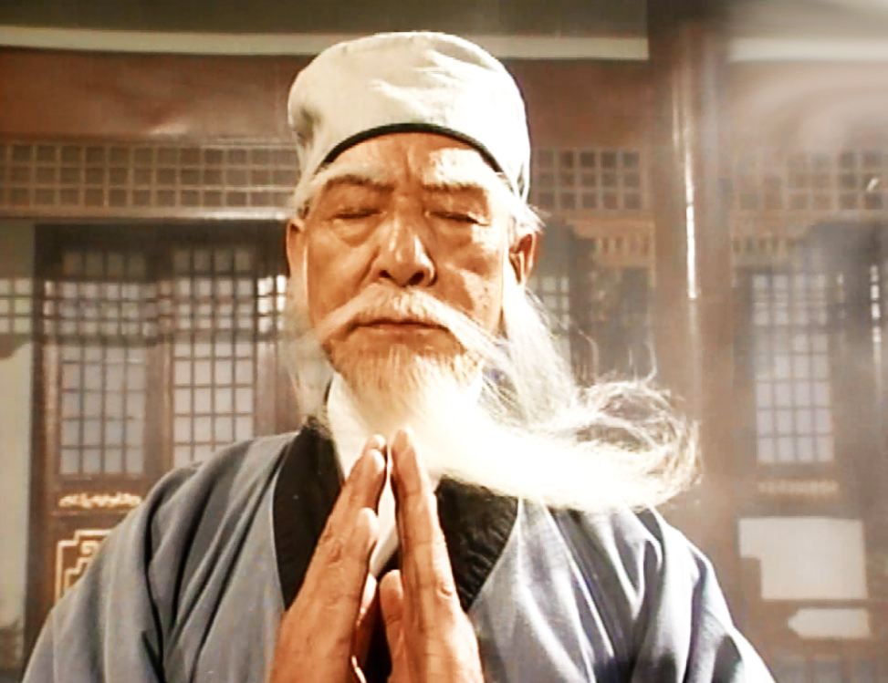 萧峰和扫地僧都是一等一的高手,如果拼死相博,谁会胜?