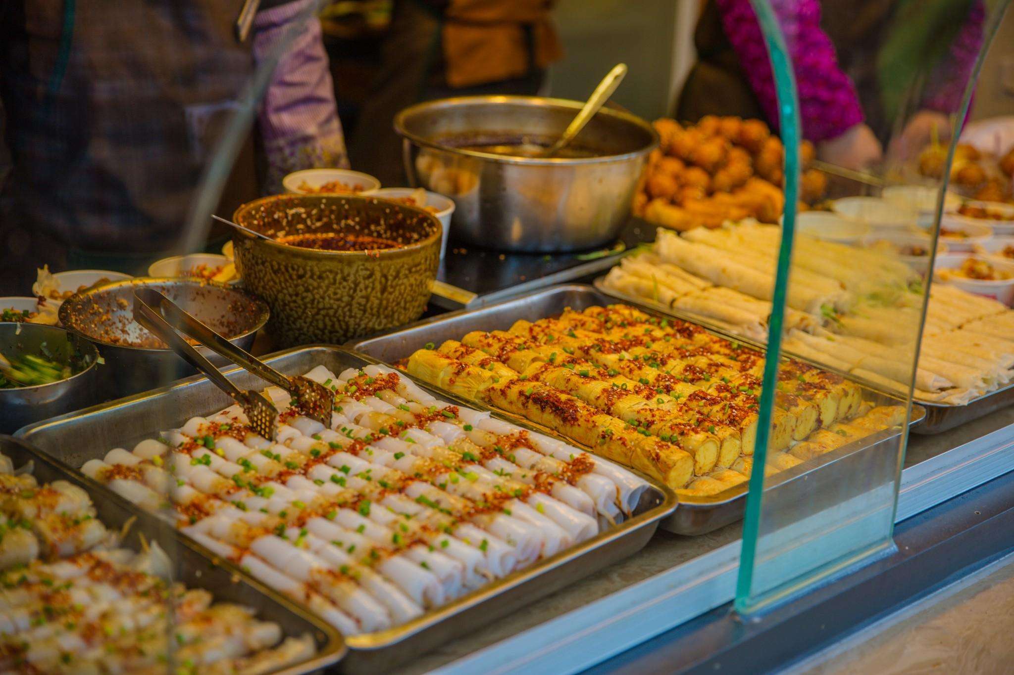 中国四大美食城小吃街,成都第一实至名归,其他三个不分伯仲