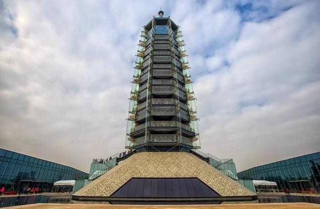 中国南京的大报恩寺琉璃塔,被称为"天下第一塔",你去过吗?