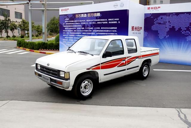一台曾经遍布国内大街小巷的经典皮卡,日产d21