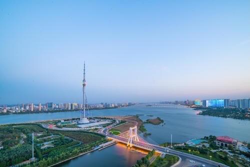 山东“物流之都”城市，是面积最大的城市，还是人口最多的城市
