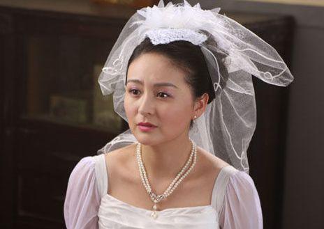 她11岁出道,被老公追求10年才结婚,今37岁生活让人羡慕