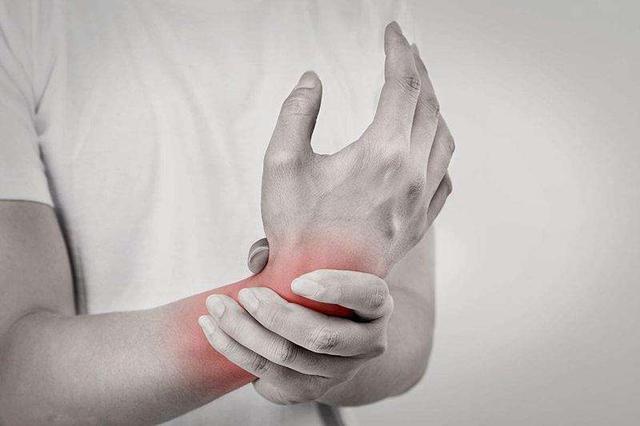 半夜手麻醒是被压麻的吗?不,你可能是得病了