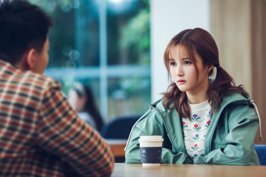 才华与颜值齐飞 李诺新剧《全世界都不如你》杀青