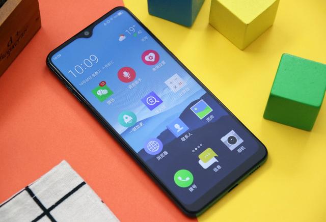 爱是陪伴是知寒问暖是中兴blade20孝心版