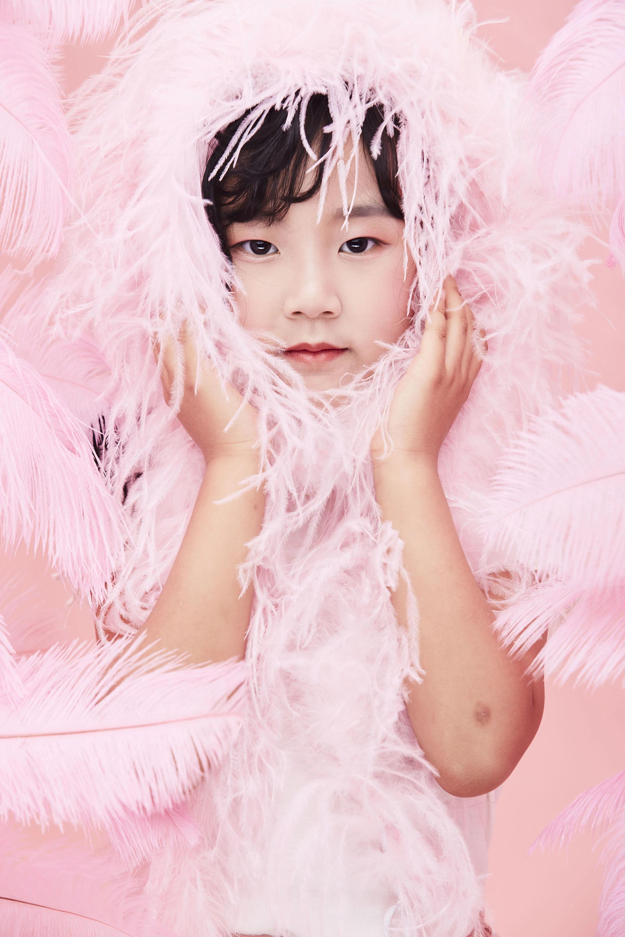 粉妆小佳人魏馨语获选2020国际华人少儿电视春晚小主持人