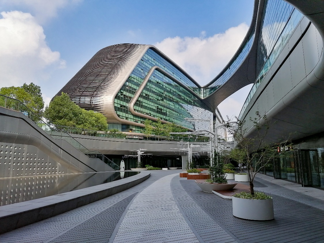 4800万超清摄像头 华为畅享10 Plus定格漫美冬日