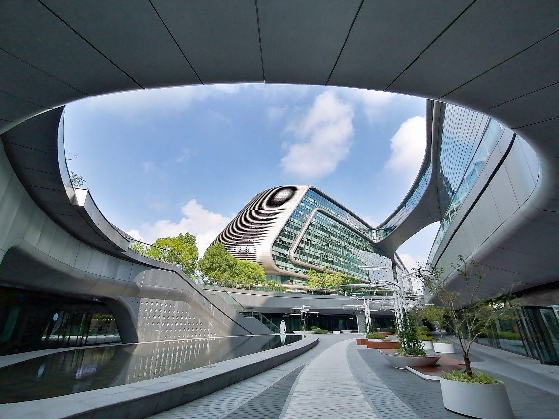 4800万超清摄像头 华为畅享10 Plus定格漫美冬日