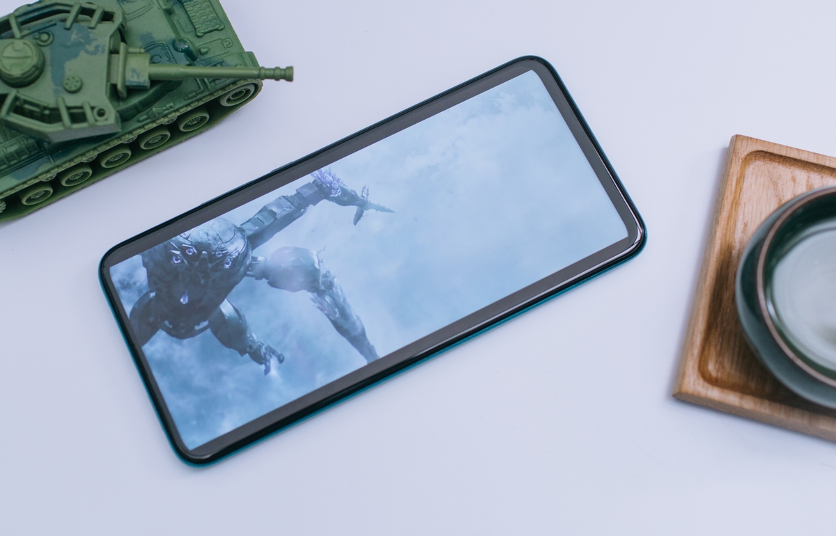 4800万超清摄像头 华为畅享10 Plus定格漫美冬日