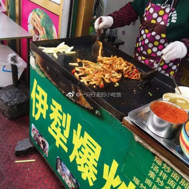 地址:小西门汇丰女装巷子里穿进去狼牙土豆面肺子炒全餐大冷天跟姐妹