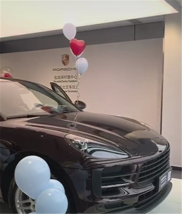 90万保时捷mcan被喜提,一看提车现场,就知这是微商套路