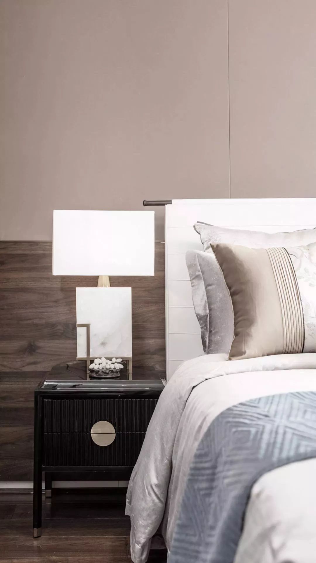 有一种禅意，叫做中国风，141㎡新中式设计，客厅太美了