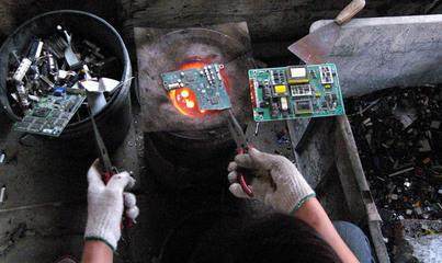 一吨旧手机究竟能提炼出多少黄金事实说出来你也许不相信