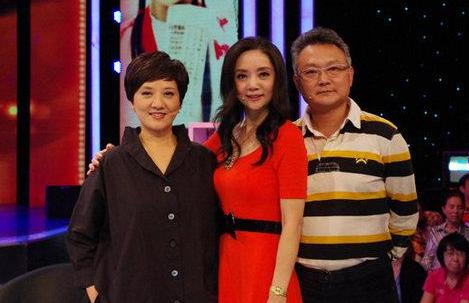 32年后站欧阳奋强身边不是陈晓旭张莉而是袁枚袭人完胜宝钗黛玉