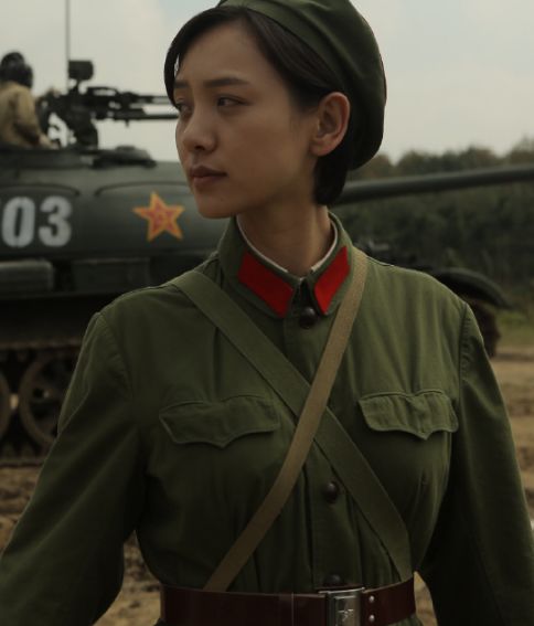 《芳华》里的郝淑雯.