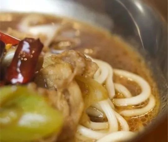 吃在大连-寒冬腊月，这一锅老北京的羊蝎子最温暖~