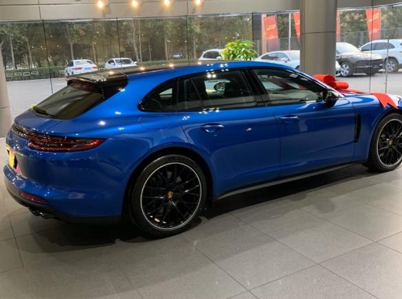 158万买到保时捷帕拉梅拉4两厢版,隐形车衣3万,选配单有两页