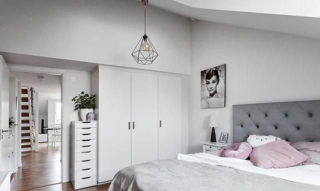 晒他73平小户型,人人都嫌的斜顶房,却被装出了大豪宅的气质!