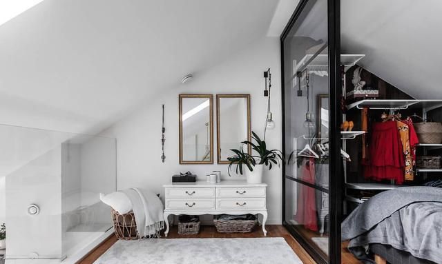 晒他73平小户型,人人都嫌的斜顶房,却被装出了大豪宅的气质!