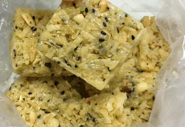 惠州马安镇特产"马仔",香脆甜糯,是惠州人过年的传统小吃