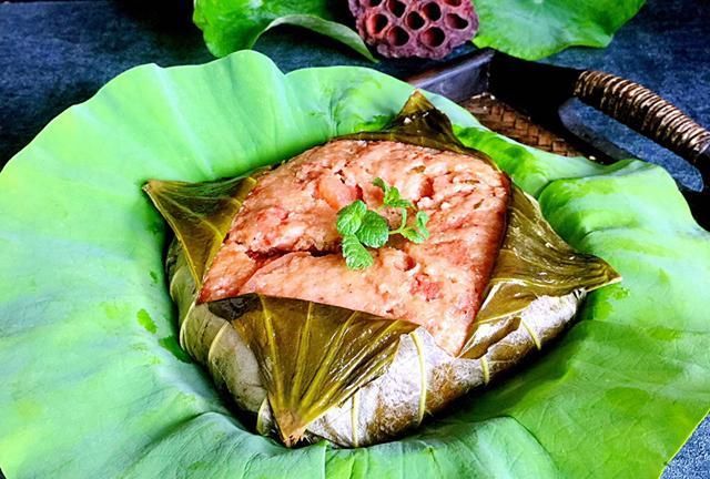 这才是荷叶粉蒸肉的正确做法,鲜肥软糯还不腻,吃一次就忘不了