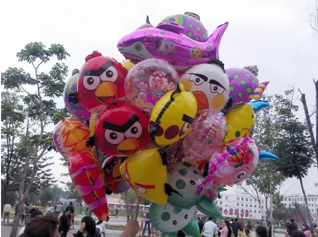 孩子接触,可能会对孩子造成伤害,父母别放纵|父母|小孩子|气球_新浪网