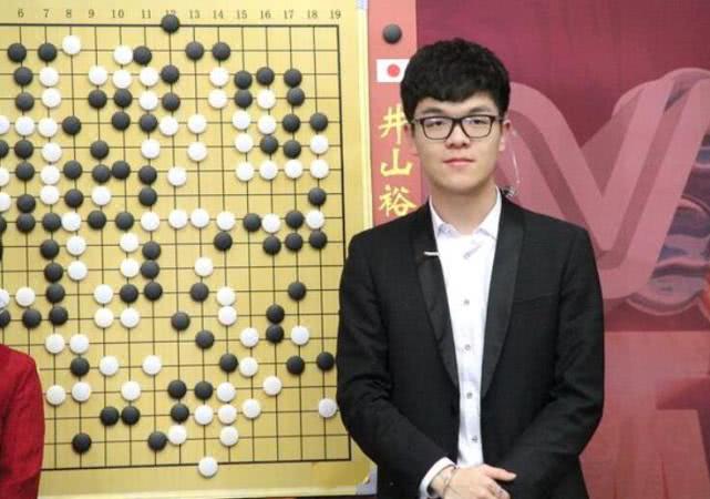 王者荣耀不只是操作,智商也很重要,围棋冠军柯洁拿到85场连胜