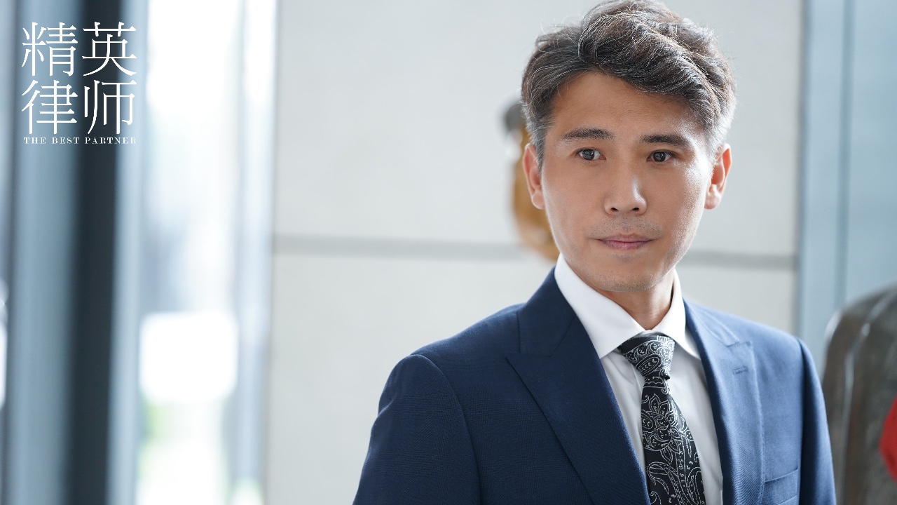 为什么演技大咖集结都救不了豆瓣5.9分的《精英律师》?
