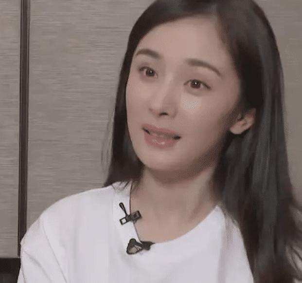 有一种素颜叫杨幂,节目现场洗脸卸妆,网友:这真是32岁的脸?