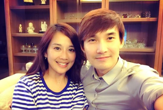 她是男神收割机,曾被经纪人骗光财产,现嫁小8岁老公成人生赢家|陈松伶