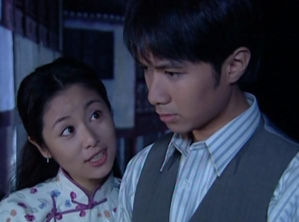 依萍至死不知,杜飞和尓豪为了如萍有多卑鄙,方瑜亲眼见到却隐瞒