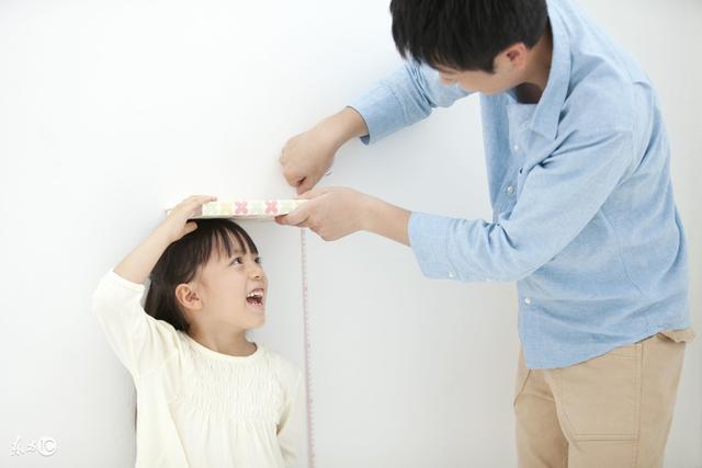 影响孩子身高都有哪些因素?我们还能做些什么帮助孩子长高高呢?