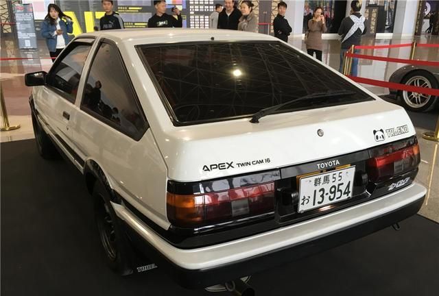 ae86深受国内年轻人喜欢,丰田车企为何不重新生产它?