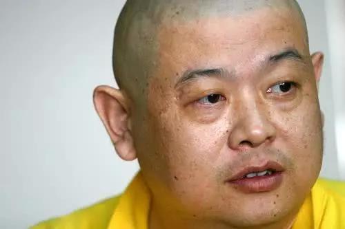 最后一位被大家熟知,邻人惋惜|洛桑|傅彪|罗文_新浪网