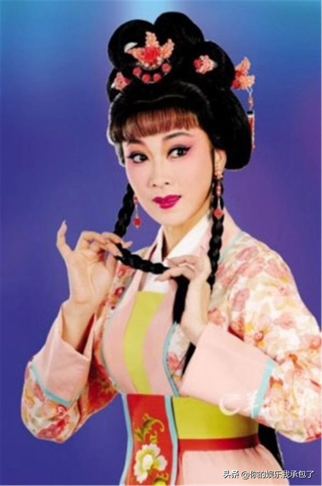 50岁瑛姑蒋文端曾是tvb粤剧花旦现气质仍风采照人