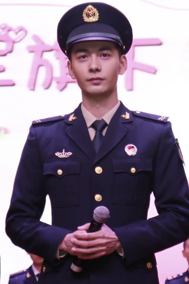 李易峰参加火箭军集体婚礼,这部剧到底有多受重视?