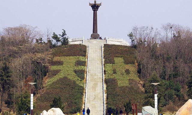 河南驻马店一个县,有全国最大的平原人工水库,古代是州府驻地|天中山