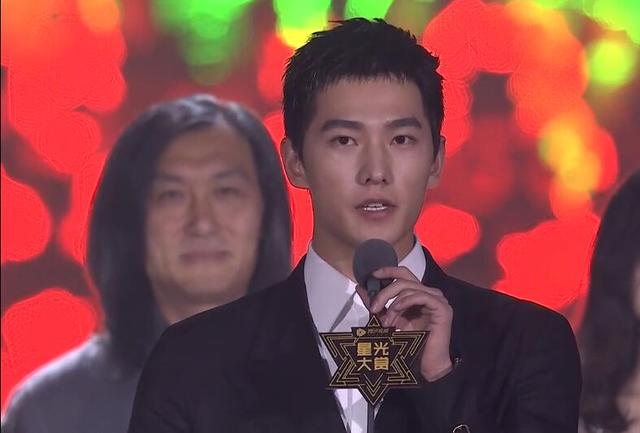 杨幂赵丽颖热巴忙争相斗艳肖战一博忙发糖杨洋闲吃瓜