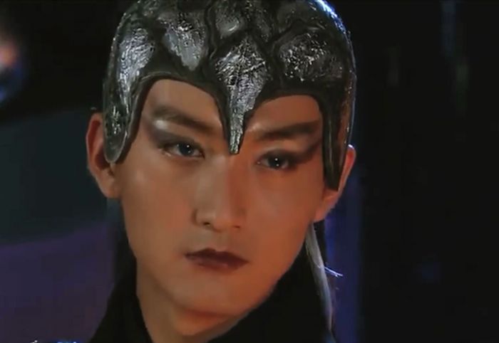 有种"整容"叫《仙剑三》丑男溪风,当他换上西装那刻