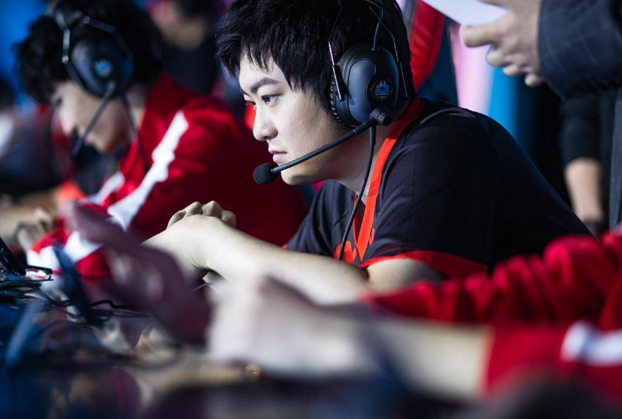 王者荣耀:ag超玩会老帅回忆过往,夺冠不再兴奋,只想做好当下