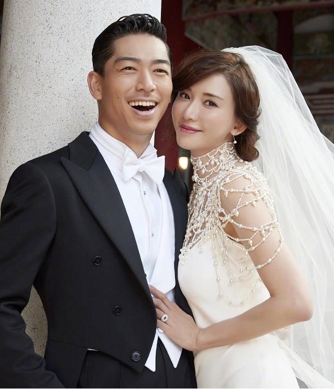 韩庚卢靖姗新西兰大婚!扒扒2019年领证结婚的