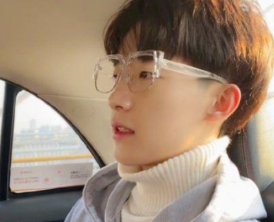 陈雪凝前男友官宣新恋情,看到女方正面照