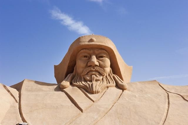 为什么成吉思汗"衣冠冢"棺木里没有尸身,只有一团驼毛?