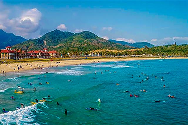 世界冲浪胜地—海南万宁日月湾