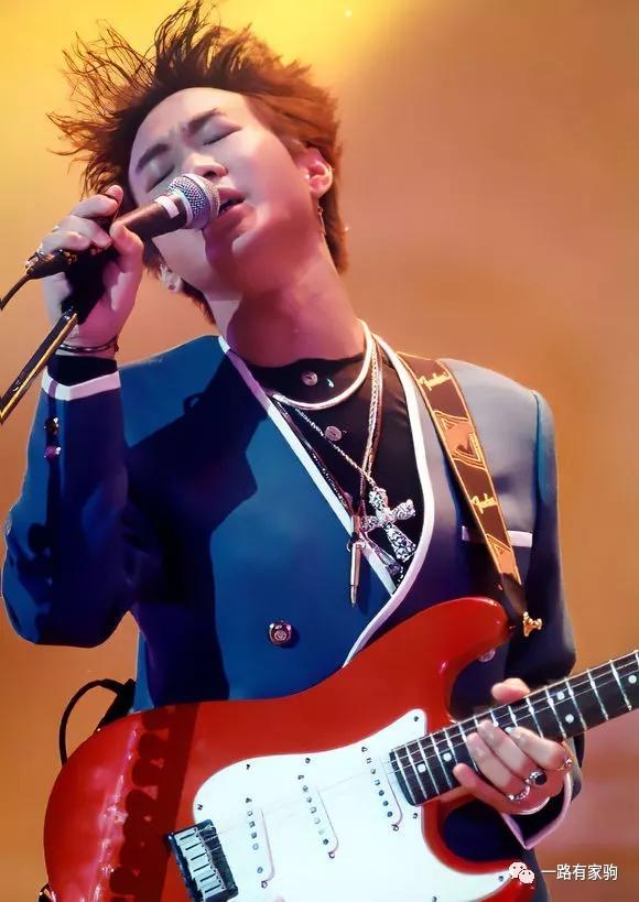 高可响遏行云,低则润物无声,从7个方面来说说黄家驹的唱功