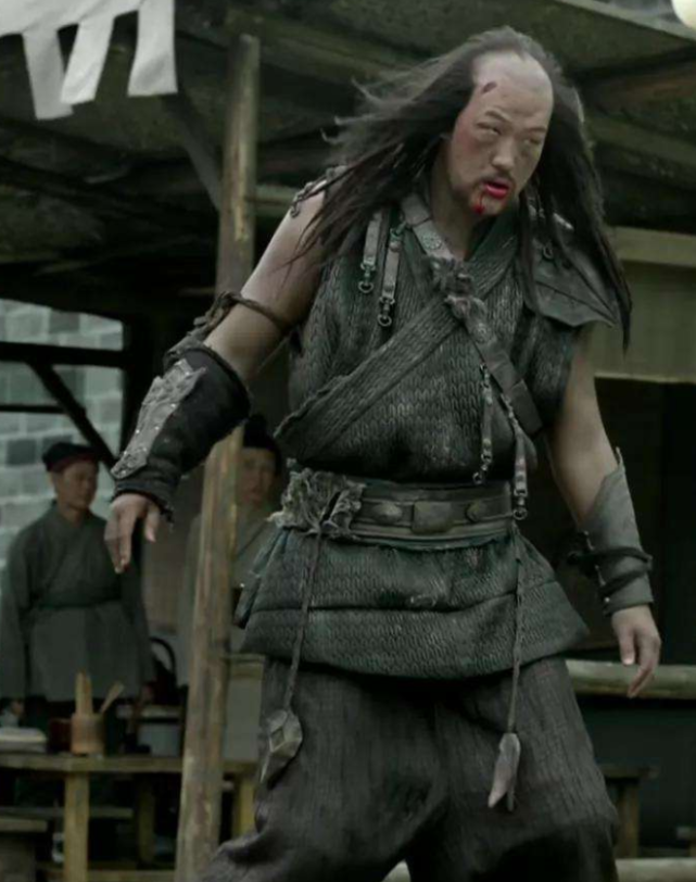 有种整容叫《庆余年》的程巨树,当他穿上西装后