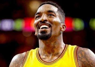 jr:只有詹姆斯能让我重回nba,所以我一直没有抨击过他!